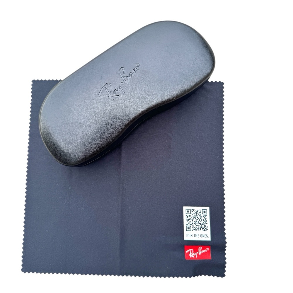 RAY BAN’S black Sunglasses case dust cleaner cloth reading glasses hard case eye